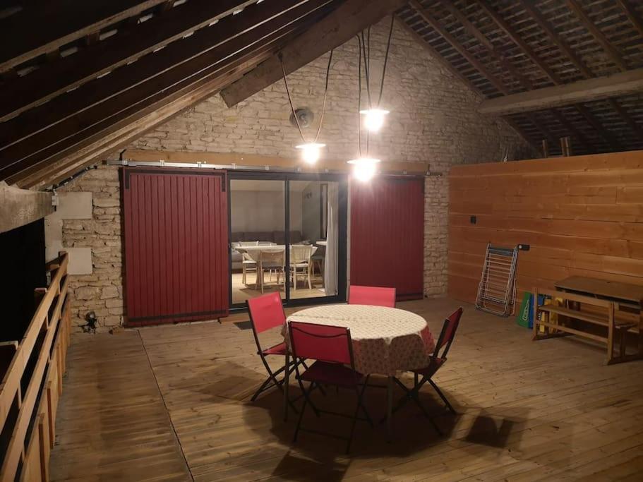 Appartement Le Saint Maur Neuville-de-Poitou Экстерьер фото